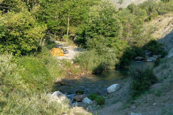The tent in gorgopotamos, camping beside the river